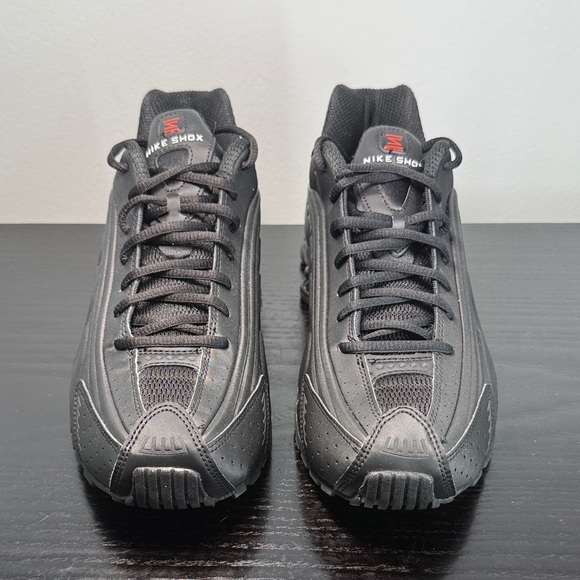 Nike Shox R4 - Picture 2 of 7